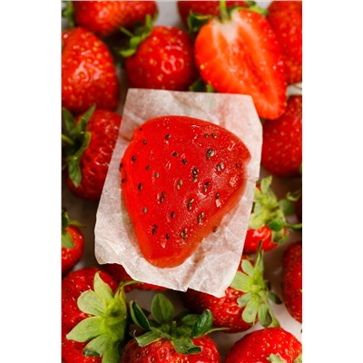 Мармелад Ягодень Клубничный с семенами Чиа / подложка / 140 г / ТМ Сибирский кедр