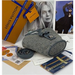 Джинсы #22930992