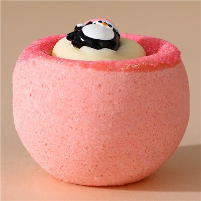 Бомбочка с игрушкой ЧИСТОЕ СЧАСТЬЕ «Пингвин», 130 г, Новый Год