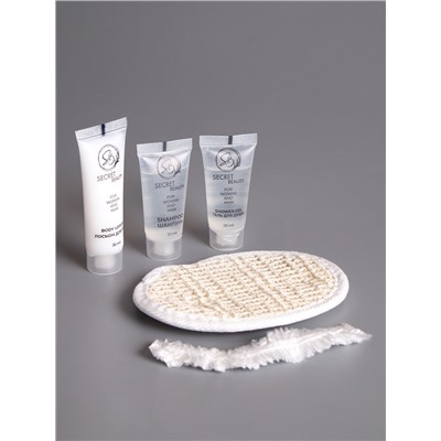 Дорожный набор (шампунь, гель для душа, шапочка, лосьон и мочалка)