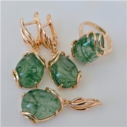 Комплект ювелирной бижутерии коллекция "Дубай" серьги, кулон и кольцо 18 р, покрытие позолота, вставка: искусственный камень зеленого цвета, арт.314.800-18