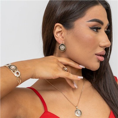 Комплект ювелирной бижутерии: браслет жесткий на руку, серьги, кольцо и кулон, цвет: золотистый, вставка: камень, р-р 19, 16501, арт.216.350-19