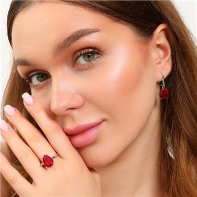 Комплект ювелирной бижутерии коллекция серьги и кольцо 19 р, покрытие: посеребрение, вставка: фианиты, цвет: красный, арт.213.801-19