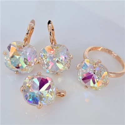 Комплект ювелирной бижутерии коллекция "Дубай" серьги, кулон и кольцо 18 р, покрытие позолота, вставка: искусственный кристалл под Сваровски, цвет: перламутровый, арт.314.820-18