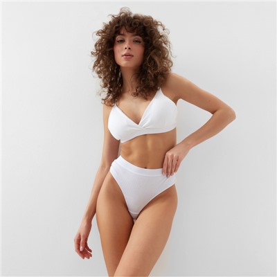 Трусы женские бразилиана MINAKU в рубчик, размер 40-42, белые