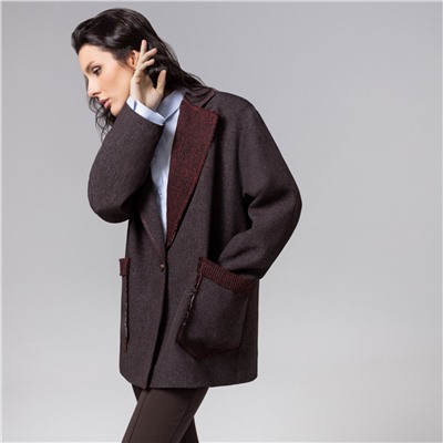 Жакет на подплечниках, Стильно независима (фэшн)