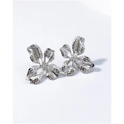 Стильные серьги