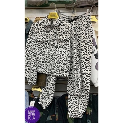 Спортивный костюм #22966783