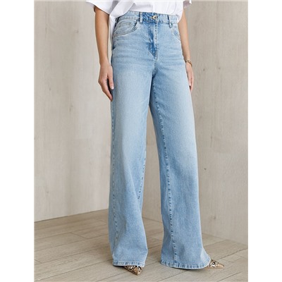 Джинсы трубы с декоративной стиркой из эластичного плотного денима