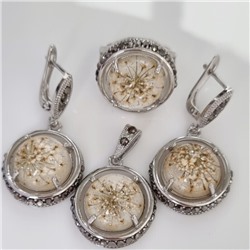 Крупный комплект ювелирной бижутерии серьги, кулон и кольцо 18 р, покрытие: посеребрение, вставка: фианиты, искусственный камень, сухоцветы, цвет: графитовый и бежевый, арт.213.879-18