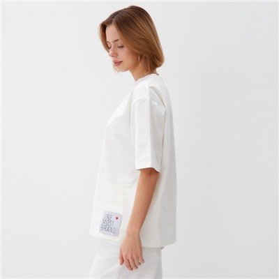 Футболка женская оверсайз с нашивкой MINAKU: One Most Brand, цвет экрю, размер 42