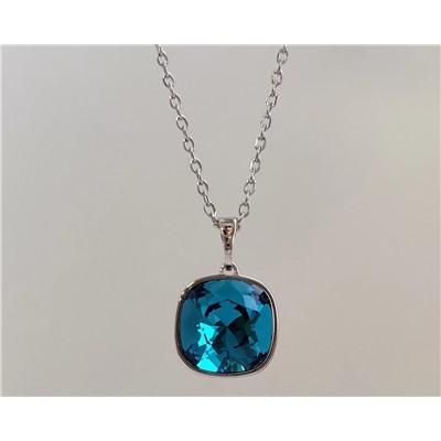 Подвеска с кристаллами Swarovski