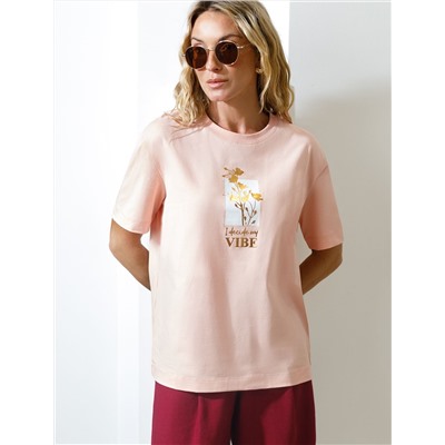 Свободная футболка с принтом из премиального хлопка с эластаном