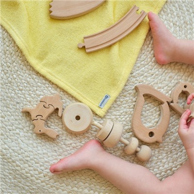 Полотенце уголок махровое Крошка Я 85×85 см, цвет светло-жёлтый, 100% хлопок, 320 г/м²