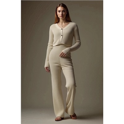 Костюм вязаный теплый с брюками и кофтой #7