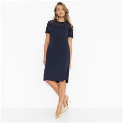 Платье-футляр с кружевом, Близкая по духу