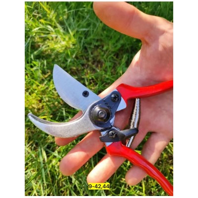 Секатор #22964933