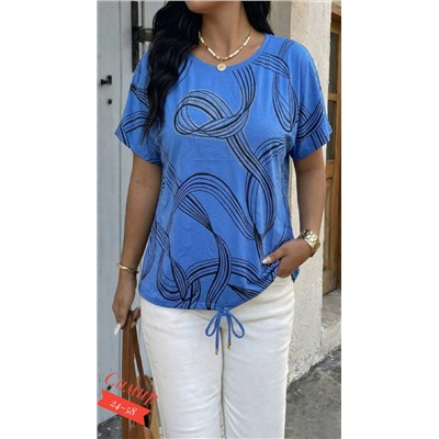 Стильная футболка с стразами