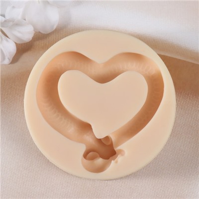 Силиконовый молд для заливки «Змея сердце», 2.5×8×8 см