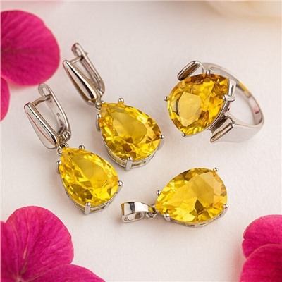 Комплект ювелирной бижутерии серьги, кулон и кольцо 19 р, покрытие: посеребрение, вставка: фианит, цвет: желтый, арт.213.899-19