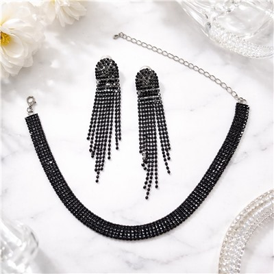 Комплект вечерней бижутерии со стразами чокер и серьги, цвет: черный, арт.012.096
