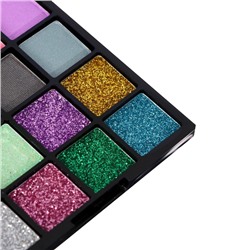 Набор косметики для девочки: тени, кисть, аппликатор