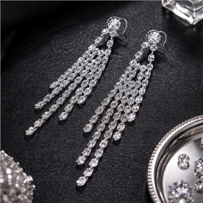 Серьги бижутерия висячие вечерние с камнями, цвет: серебристый и прозрачный, арт.012.067