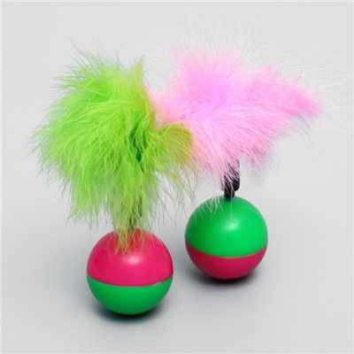 Игрушка-неваляшка для кошек с пухом, пластик, цвет МИКС