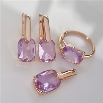 Комплект ювелирной бижутерии коллекция "Дубай" серьги, кулон и кольцо 17 р, покрытие позолота, вставка: фианиты, цвет: сиреневый, арт.215.392-17
