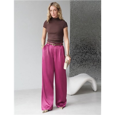 Футболка из фактурного трикотажа в рубчик