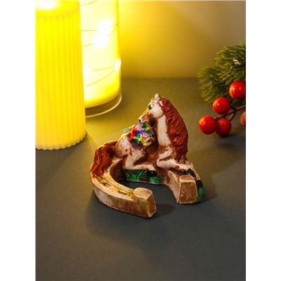 Фигурка гипс «Жеребенок на подкове», 8×8×6.5 см