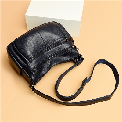 Bags Сумка женская / кожа / маленькая 03712172