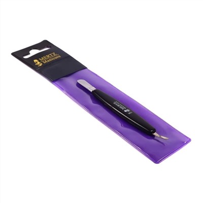 Mertz Триммер для кутикулы с металлической лопаткой А106, 10 см 5356