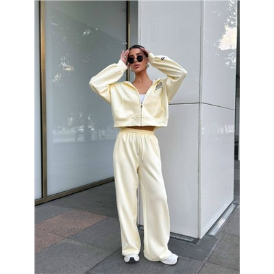 Спортивный костюм #23024068