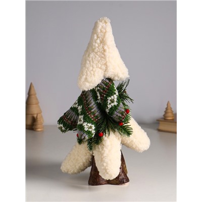 Фигурка «Вязаная ель с ягодками», 15×15×33 см