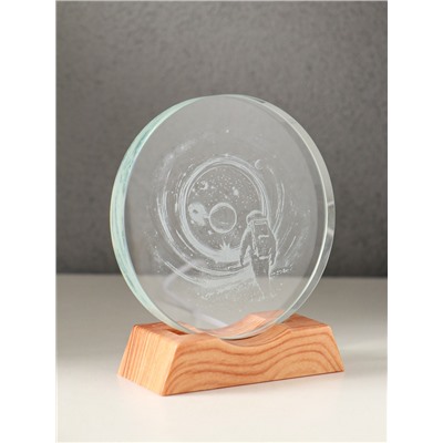 Световая фигурка стекло «Диск. Голограмма: Высадка космонавта на луну», 5×LED, d=10 см, USB, 10×4×11.4 см