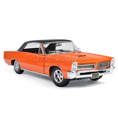 Машинка die-cast  1965 Pontiac GTO, 1:18, оранжевая, открывающиеся двери