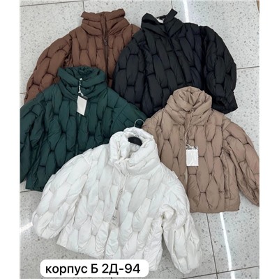 курточка с 3D дизайном