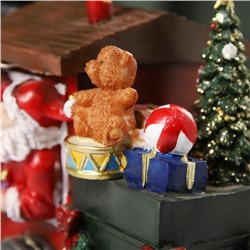 Светодиодная фигура «Паровоз с Дедом Морозом» 26.5×19.5×12.5 см, полистоун, батарейки ААх3 (не в комплекте), USB, свечение мульти