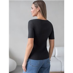 Футболка из трикотажа в широкий рубчик