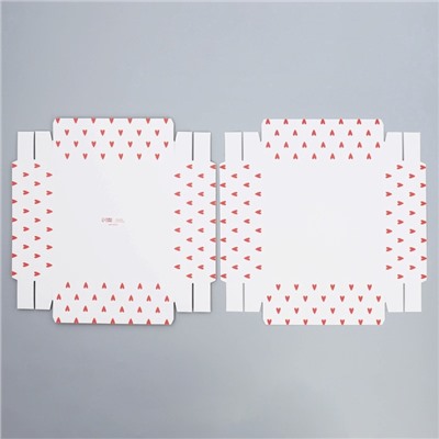 Коробка подарочная для цветов с вазой и пластиковыми окнами складная, упаковка, «Сердца», 23×30×23 см