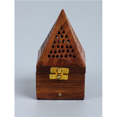 УЦЕНКА Подставка под благовония в форме пирамиды «Джали», 9×9×15.5 см, дерево шишам