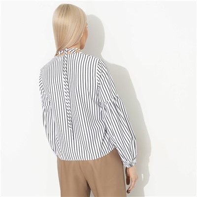 Блуза с акцентными рукавами, Вечный тренд