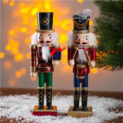 Сувенир «Щелкунчики», 6×8×25 см, МИКС