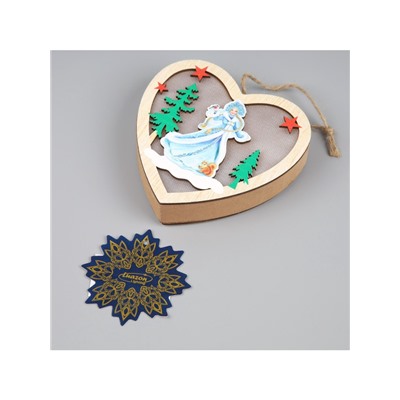 Ёлочная игрушка «Сердце со Снегурочкой», 11×2.5×10.5 см, 1 LED, от батареек, свечение тёплое белое