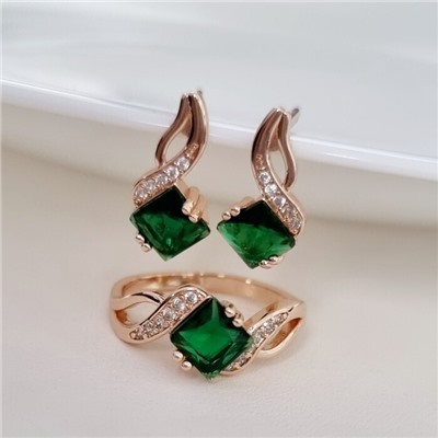 Комплект ювелирная бижутерия коллекция  "Дубай" серьги и кольцо 19 р, покрытие: позолота, вставка: фианиты, цвет: изумрудный и прозрачный, арт.215.468-19