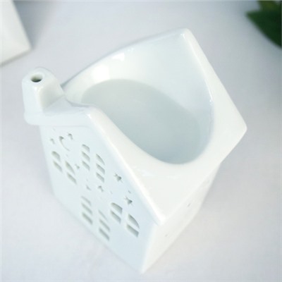 Аромалампа Домик 12 см / 924 /уп 96/белая