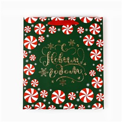 Пакет подарочный новогодний ламинированный «Новогодние чудеса», тиснение, M 30×26×9 см