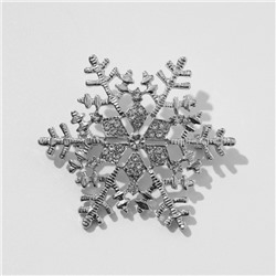 Брошь новогодняя «Снежинка» с сердцевиной, загадай желание, цвет белый в серебре