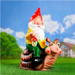 Садовая фигура из гипса «Гном на улитке», 71×34×41 см